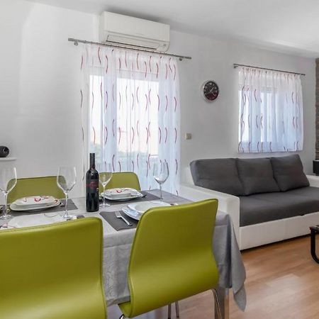 Apartman Dario Novi Vinodolski Zewnętrze zdjęcie
